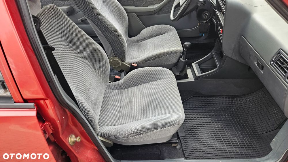 Opel Ascona - 15