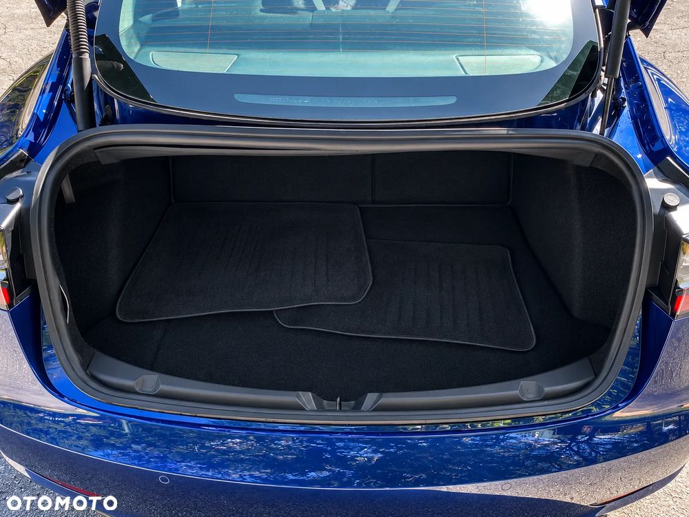 Tesla Model 3 Langstreckenbatterie Allradantrieb Dual Motor Performance - 19