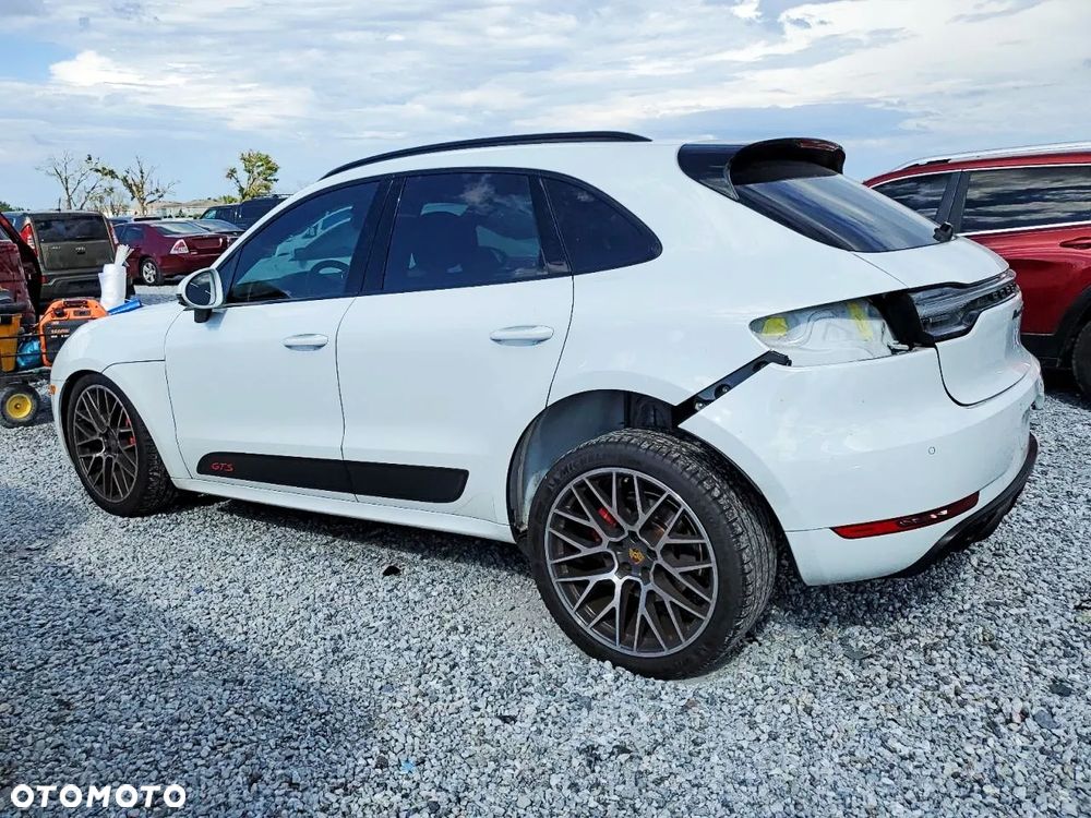 Porsche Macan - 2