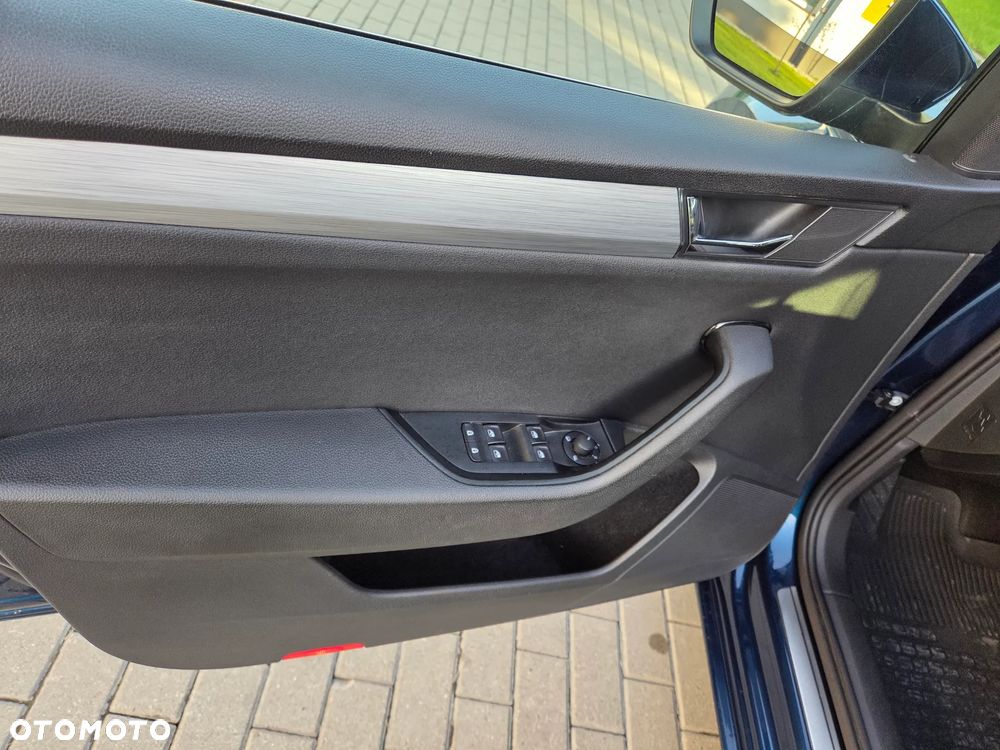 Skoda Superb 2.0 TDI Ambition DSG - 12