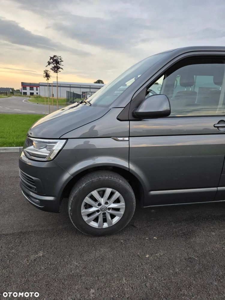 Volkswagen Caravelle 2.0 TDI L2 Comfortline DSG - 9