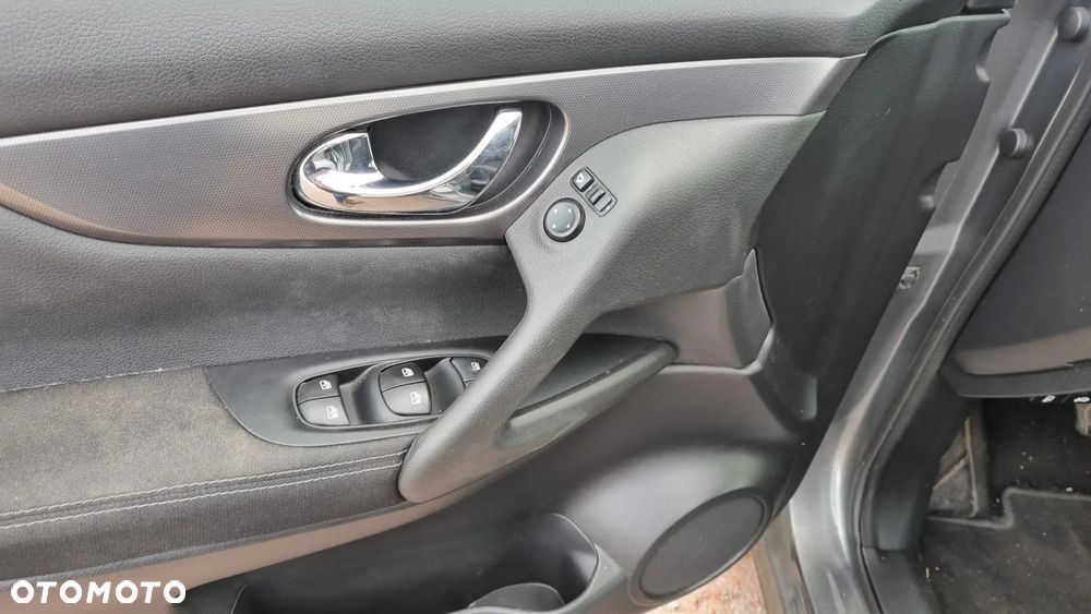 Nissan Qashqai 1.6 DCi Tekna - 23
