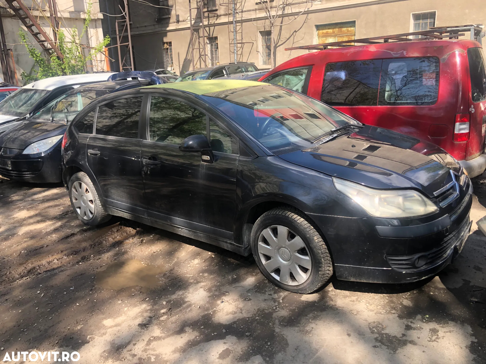 Dezmembrez Citroen C4 2006 negru diesel 4 usi - 3