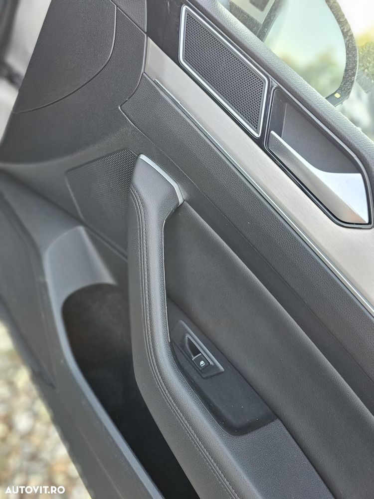 Volkswagen Passat 2.0 TDI DSG 4Motion Highline - 12