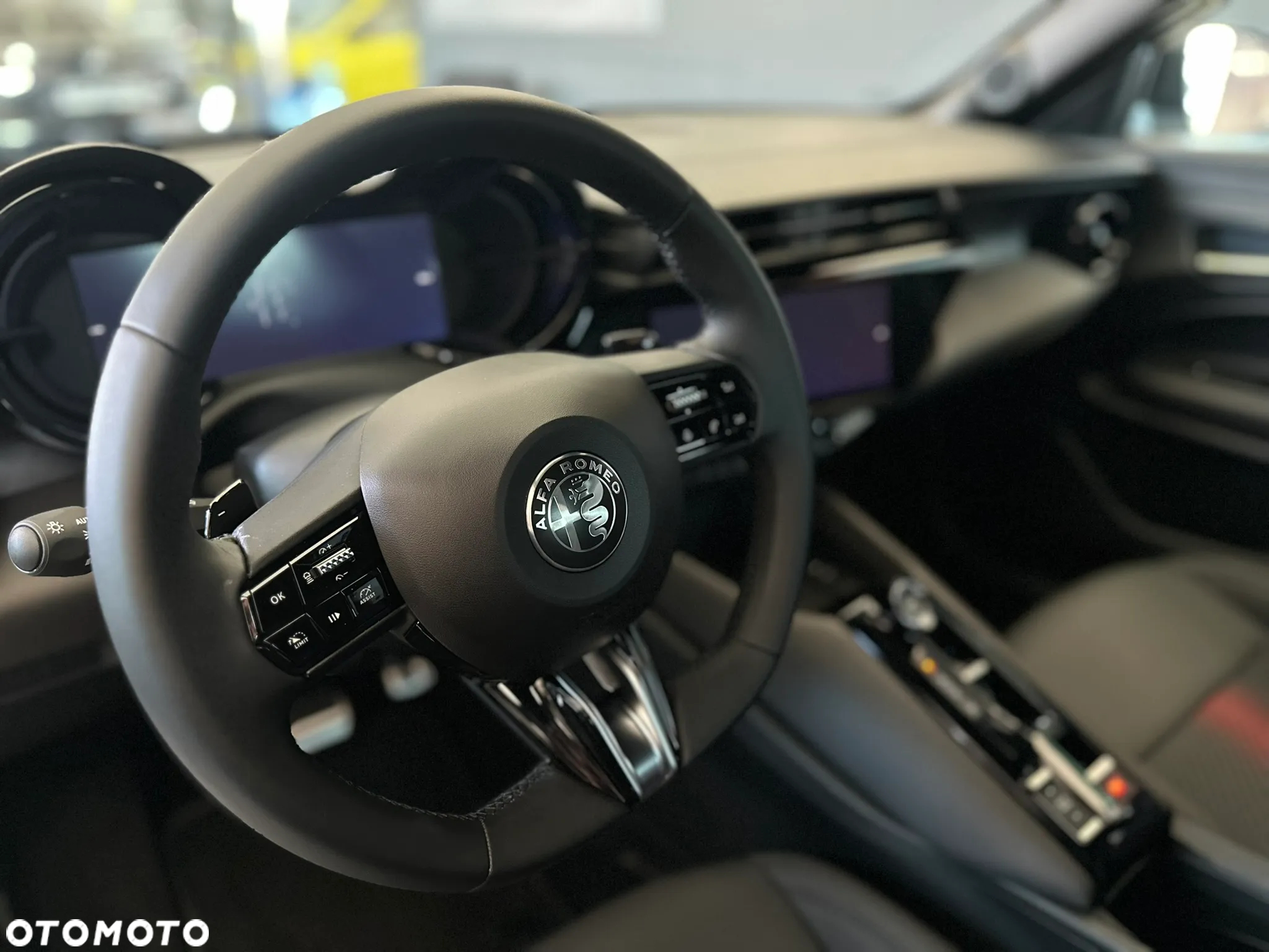 Alfa Romeo Junior 1.2 mHEV Ibrida Q4 eDCT - 9