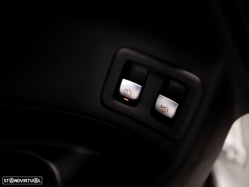 Mercedes-Benz GLC 300 d 4Matic 9G-TRONIC AMG Line - 17