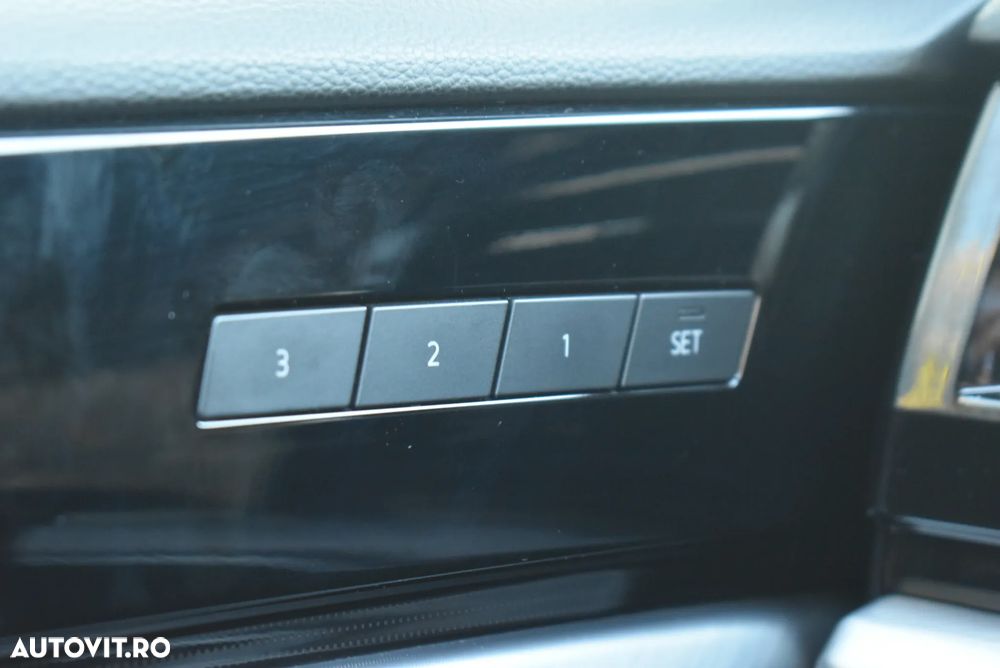 Volkswagen Touareg V6 TDI Elegance - 14