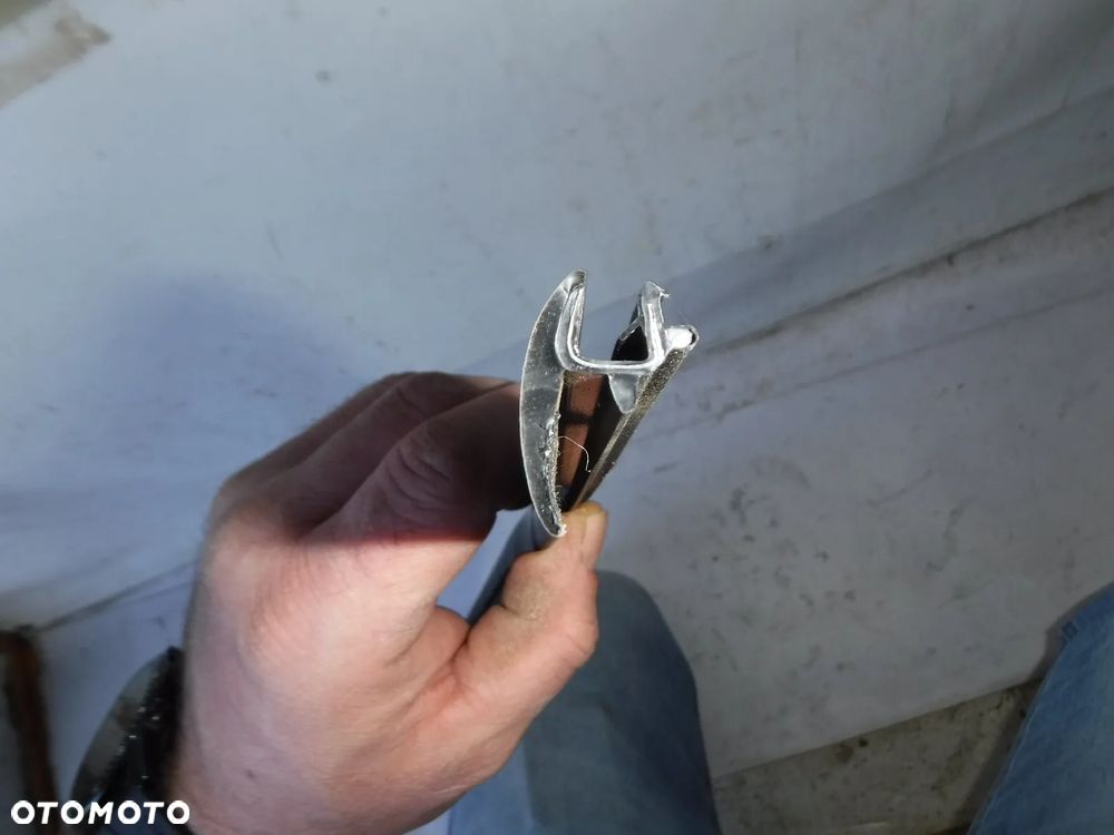 listwa uszczelka górna szyby przód opel astra g 2 ii  nowa - 2