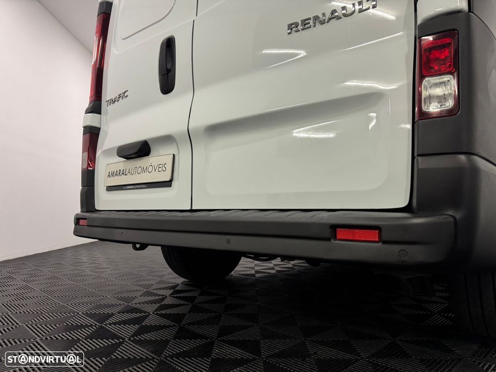 Renault Trafic 2.0 dCi L2H2 1.2T - 20