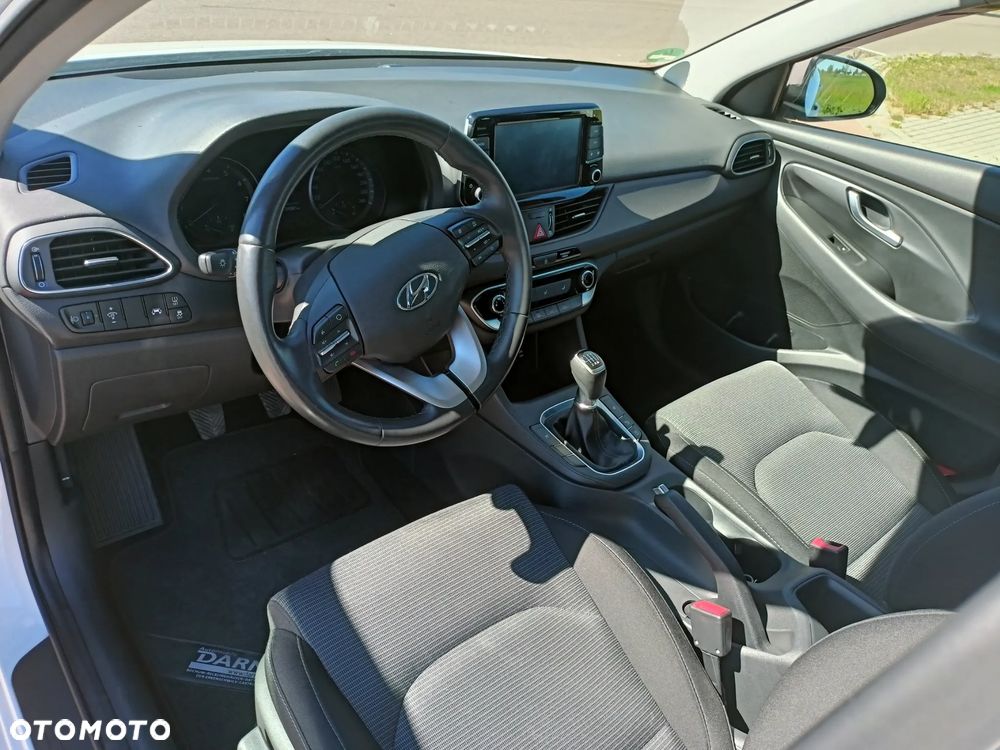 Hyundai i30 1.4 Trend - 12