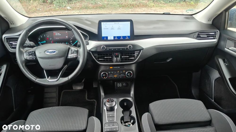 Ford Focus 1.0 EcoBoost Titanium - 12