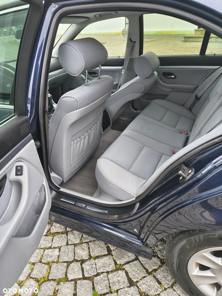 BMW Seria 5 520i Touring Edition Exclusive - 12