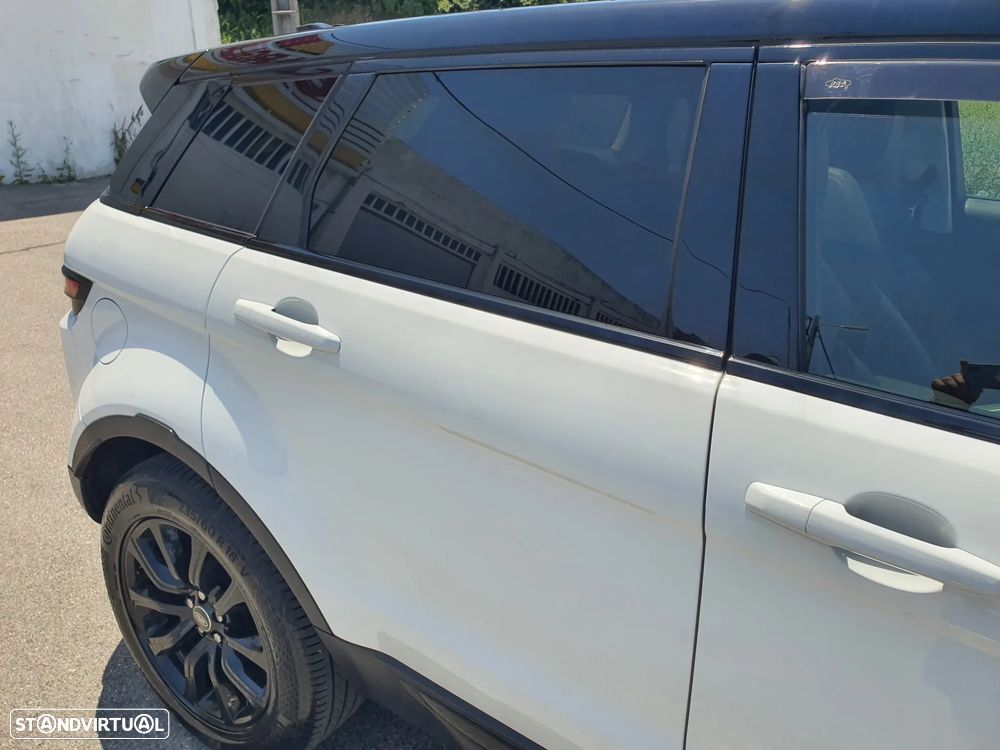 Land Rover Range Rover Evoque D150 FWD R-Dynamic - 4