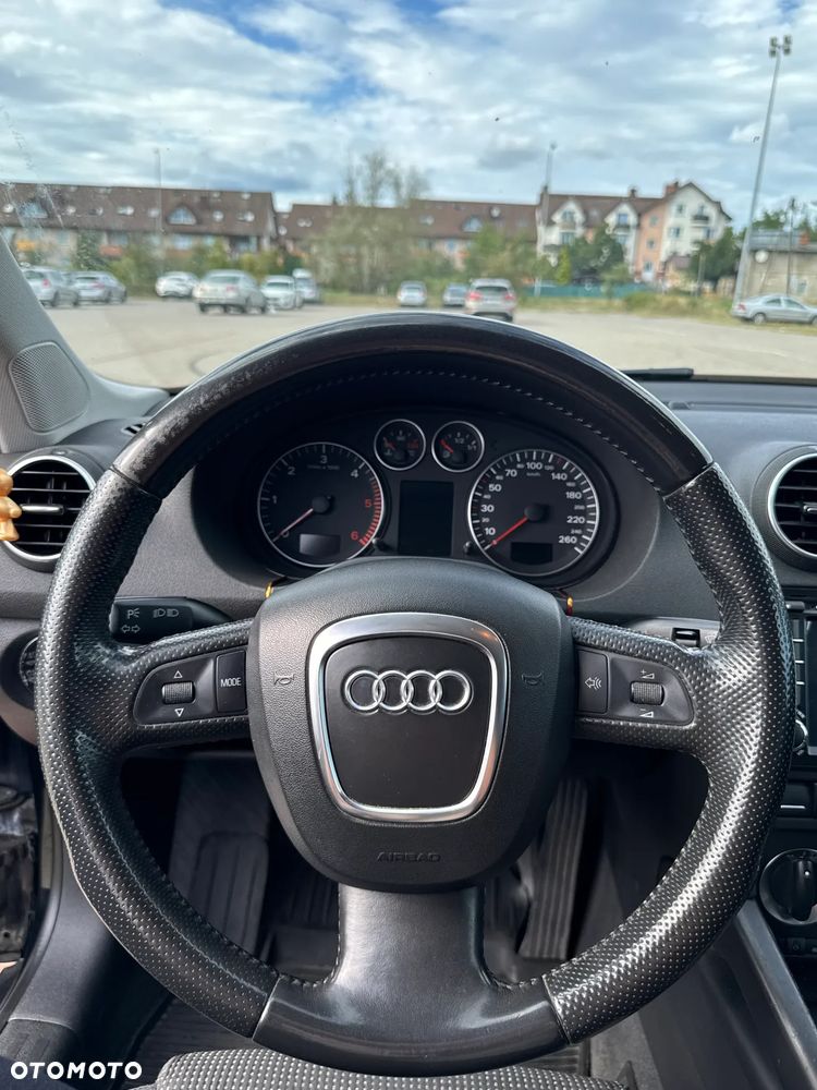 Audi A3 Sportback - 16