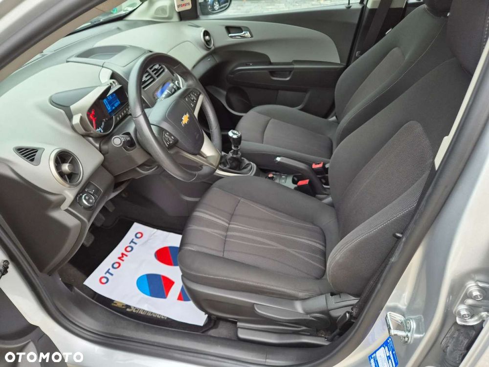 Chevrolet Aveo - 13