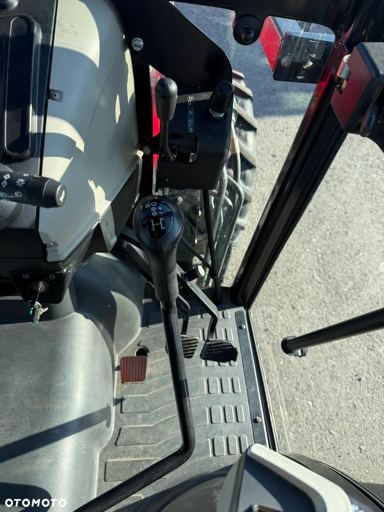 Massey Ferguson F 3710 - 11