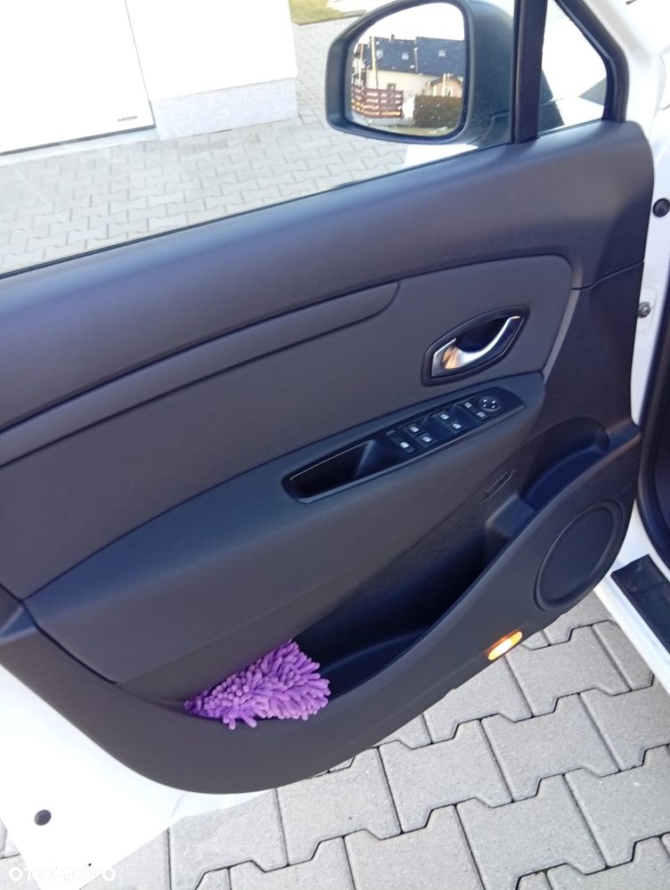 Renault Scenic 1.9 dCi Confort Expression - 22