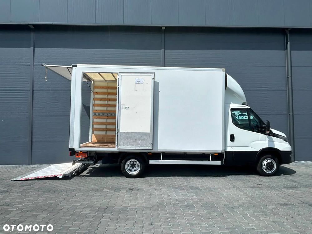 Iveco Daily 35C18 3.0 HPI Kontener 9 palet + winda 1000kg + drzwi boczne **KLIMA**Serwis**Sprowadzony**2020R** - 6