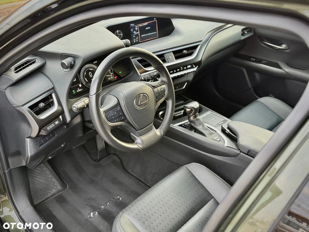 Lexus UX 250h GPF F Impression 2WD - 25