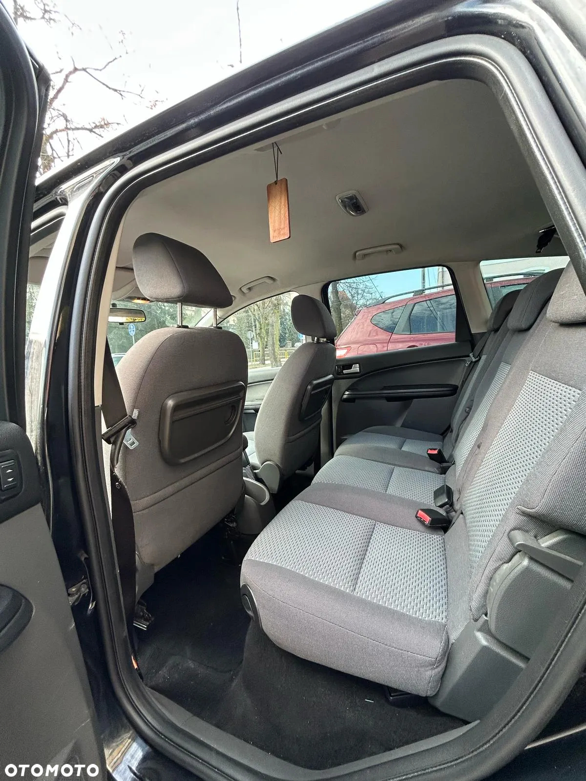 Ford Focus C-Max - 12