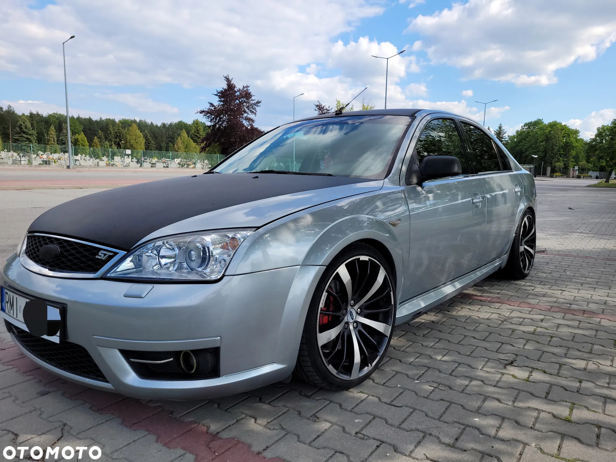 Ford Mondeo V6 ST 220 - 2