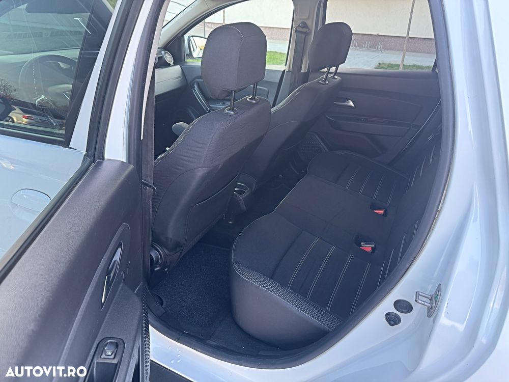 Dacia Duster 1.5 dCi 4x2 Laureate - 8