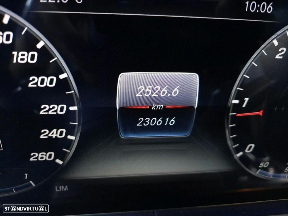 Mercedes-Benz E 220 d AMG - 6