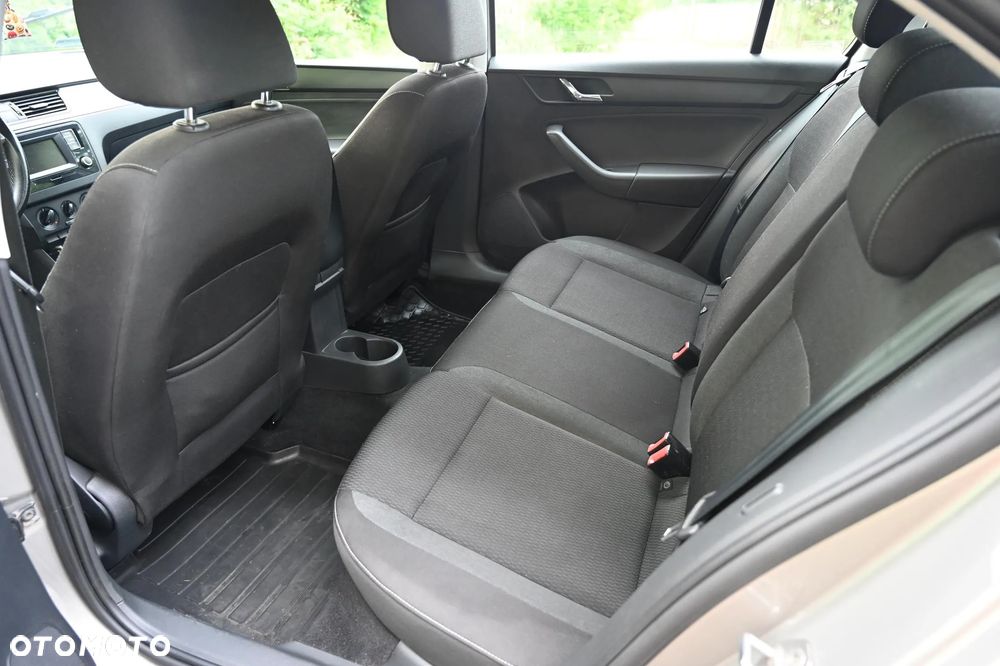 Skoda RAPID 1.2 TSI Ambition - 21