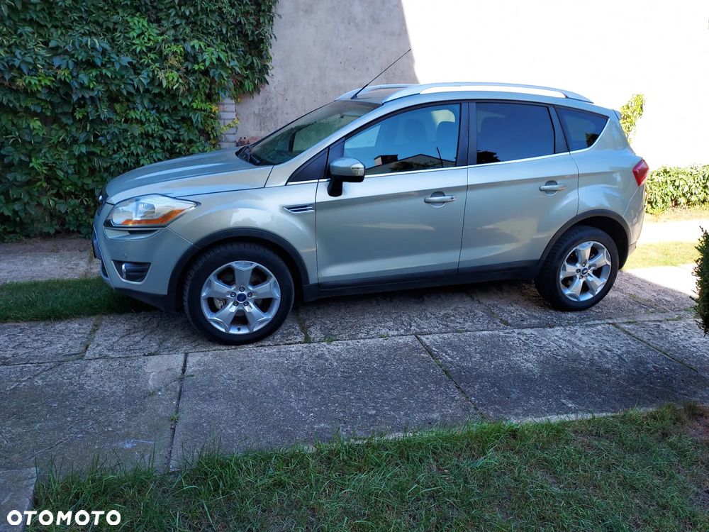Ford Kuga 2.0 TDCi 2x4 Titanium - 1