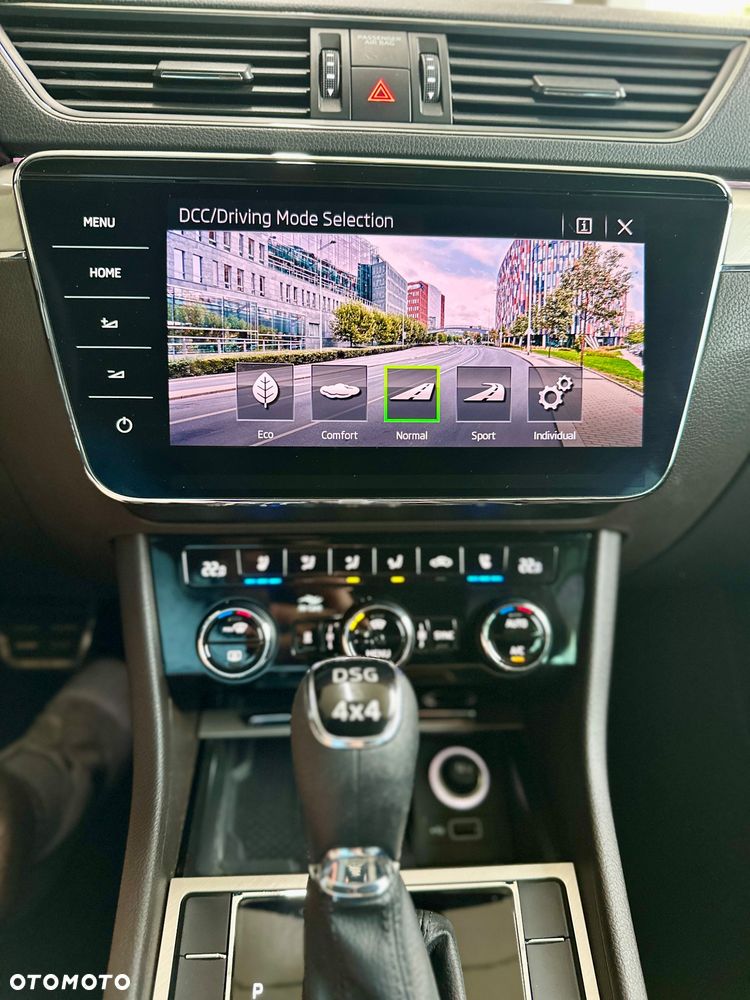 Skoda Superb 2.0 TDI SCR 4x4 L&K DSG - 19
