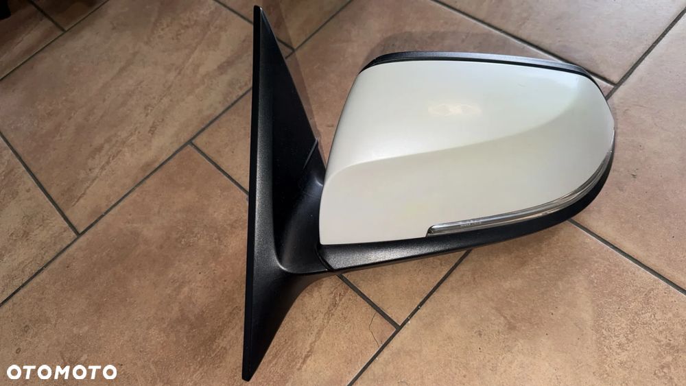 LUSTERKO BMW F32 F33 F36 6 PIN EU LEWE A96 - 2