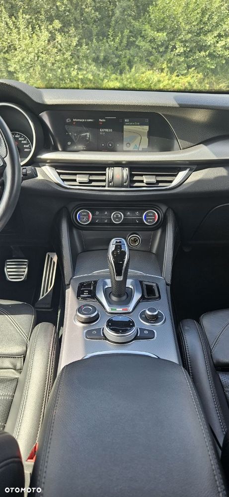 Alfa Romeo Stelvio 2.0 Turbo Veloce Q4 - 24