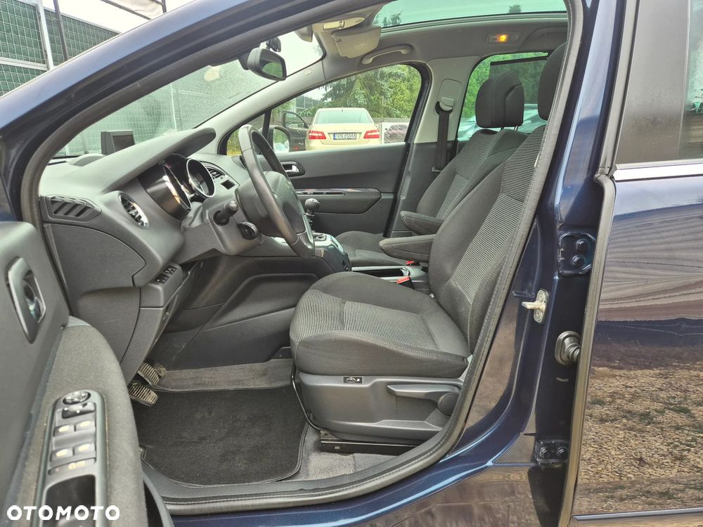 Peugeot 5008 - 5