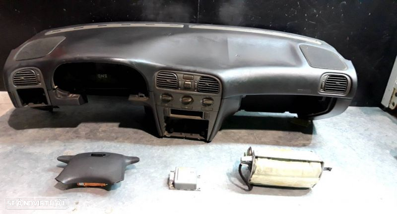 Tablier Volvo V40 Combi (645) - 2