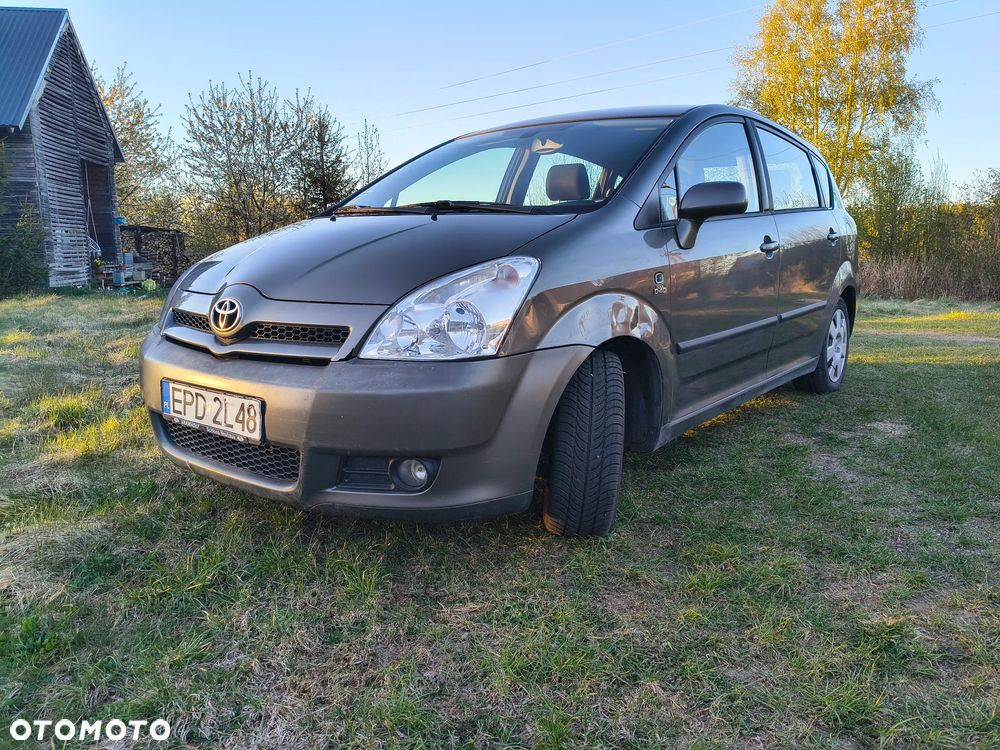Toyota Corolla Verso 2.0 D-4D Sol 7os - 21