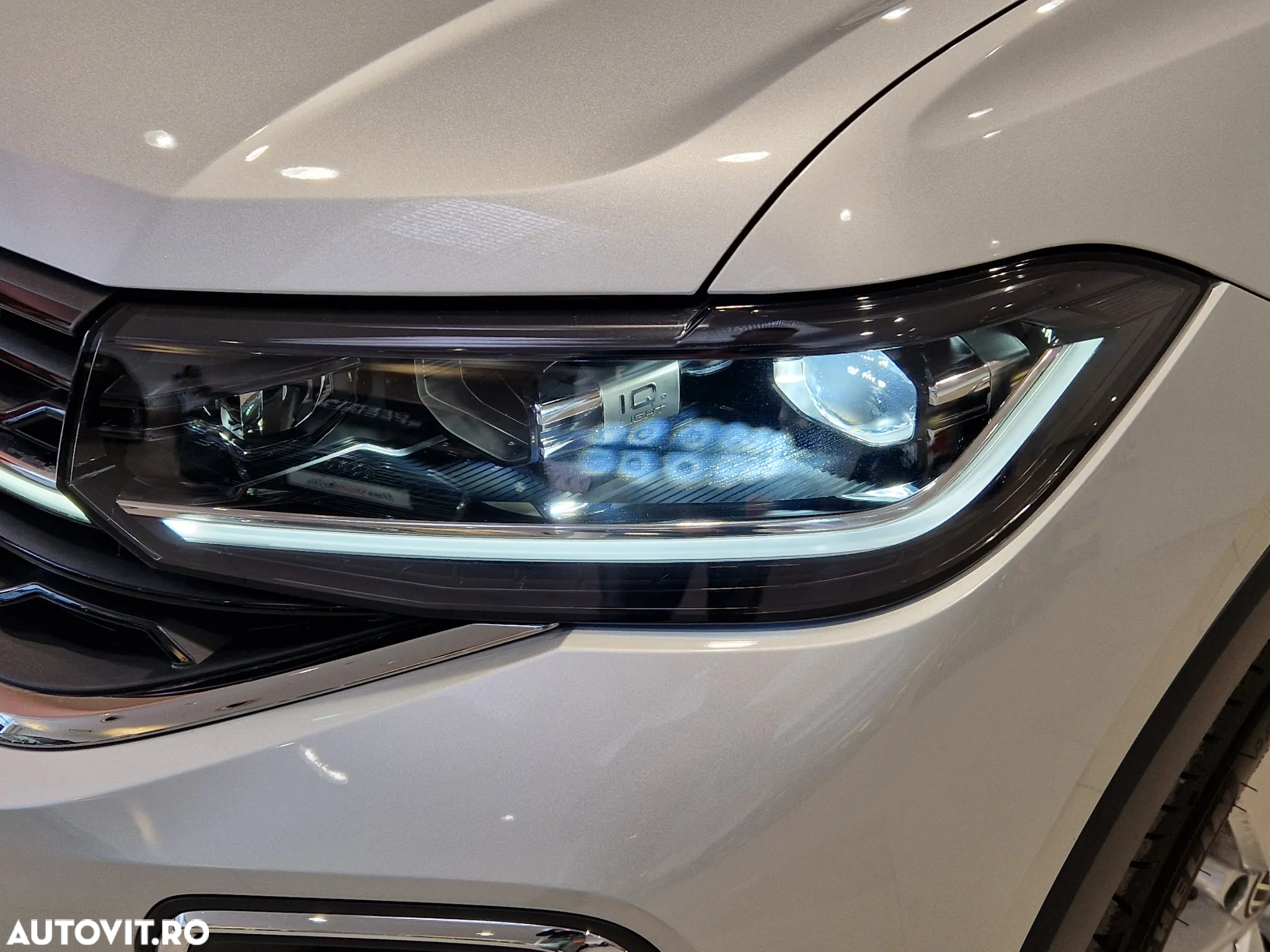 Volkswagen T-Cross 1.0 TSI DSG Life - 9