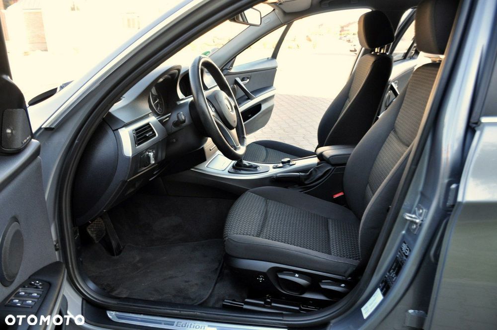 BMW Seria 3 - 22