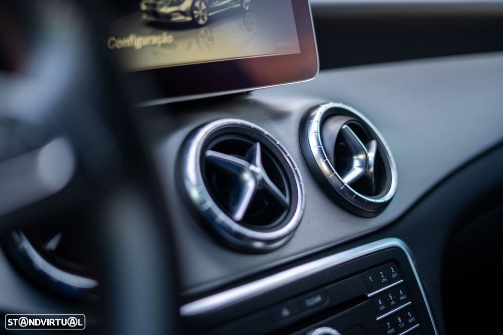 Mercedes-Benz CLA 180 d AMG Line - 41