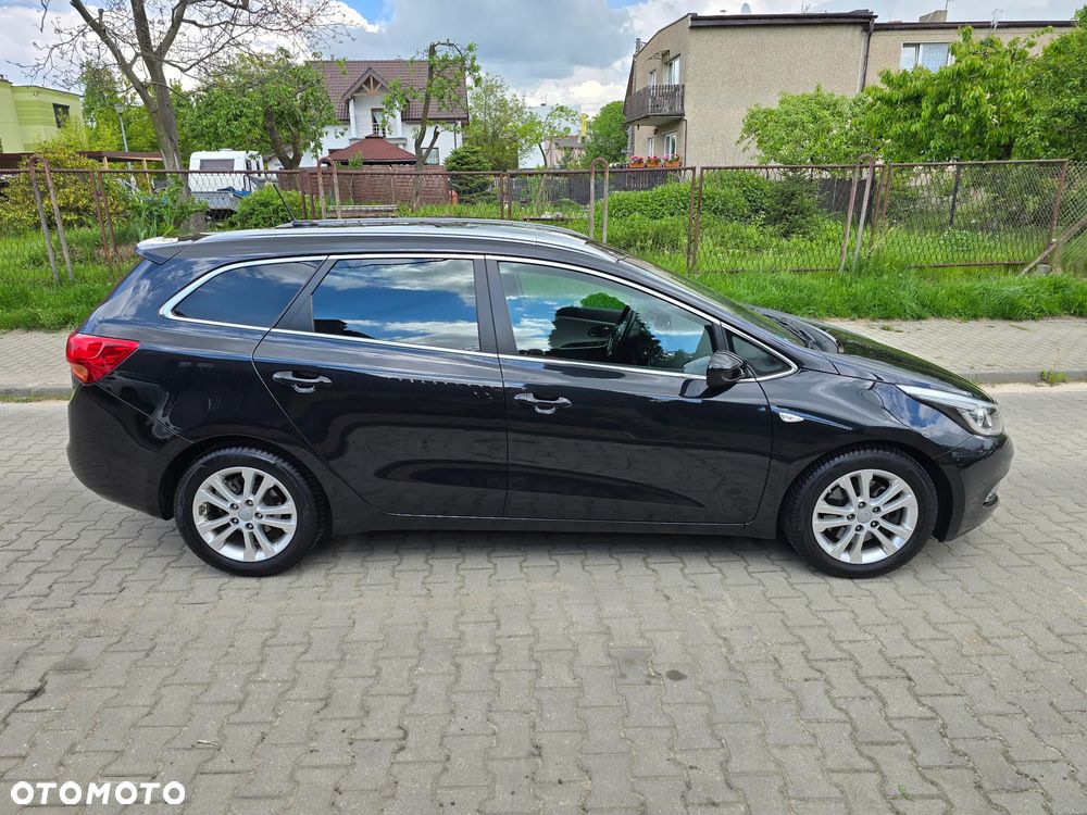 Kia Ceed 1.6 GDI Dream Team Edition - 5