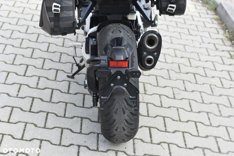 Honda CB - 18
