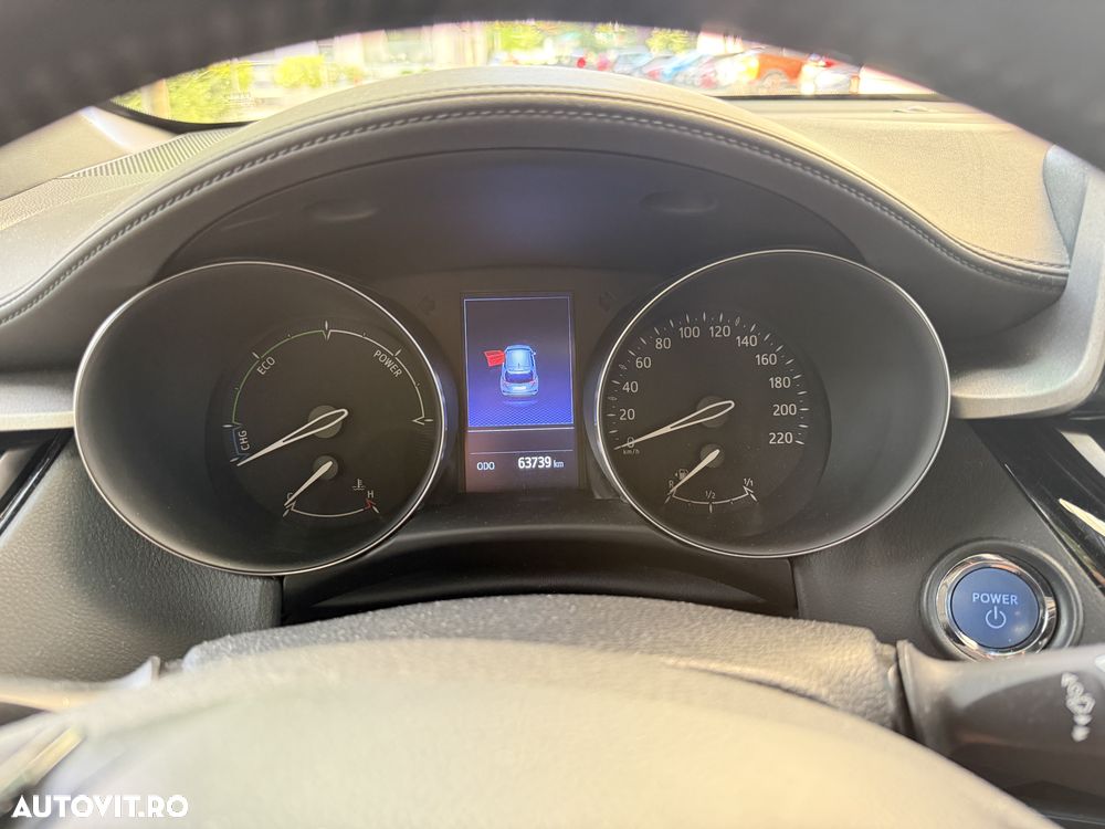 Toyota C-HR - 16
