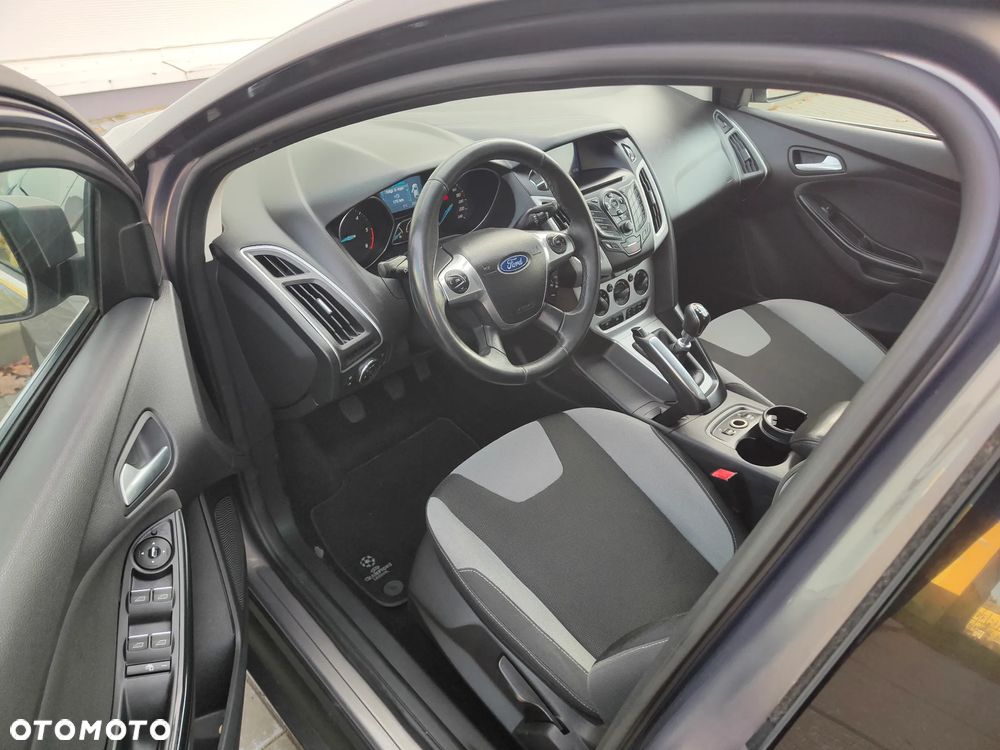 Ford Focus Turnier 1.6 TDCi DPF Champions Edition - 19