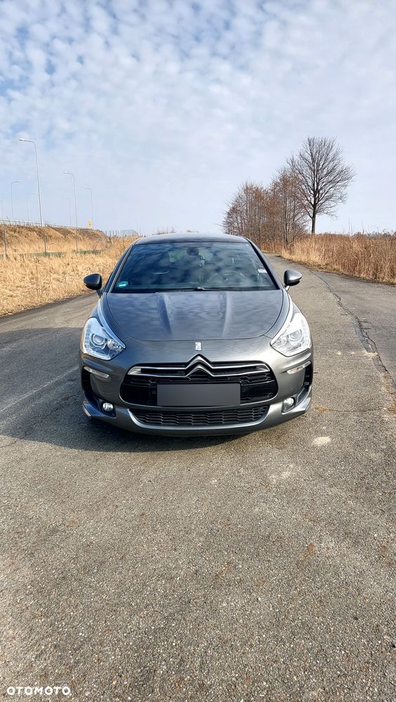 Citroën DS5 ver-2-0-hdi-hybrid4-pure-pearl-mcp - 2