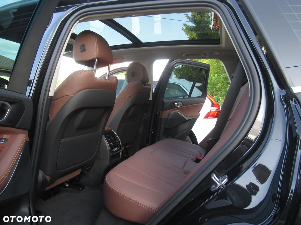 BMW X5 xDrive40i mHEV - 9