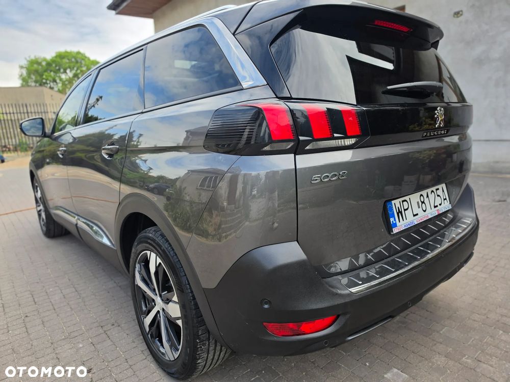 Peugeot 5008 - 10