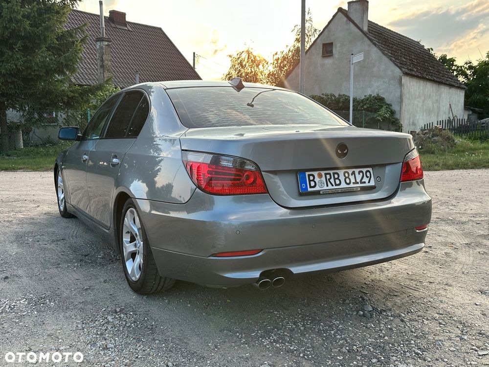 BMW Seria 5 525i - 10