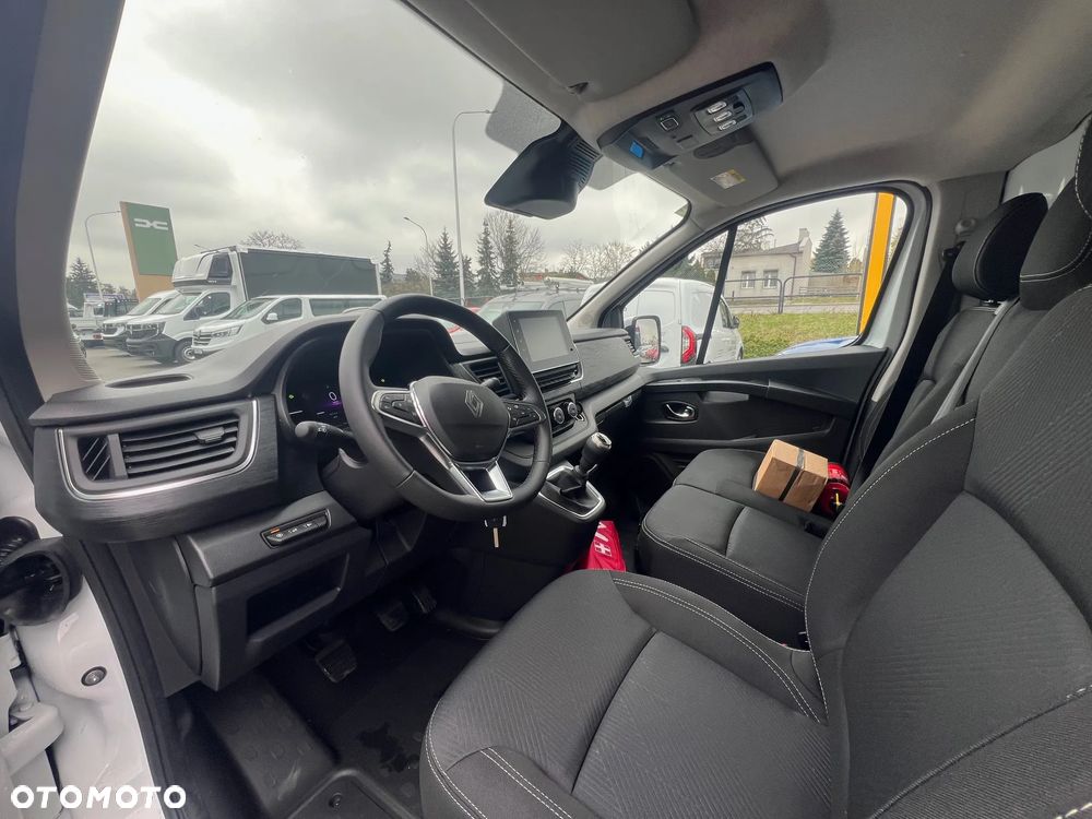 Renault TRAFIC - 12