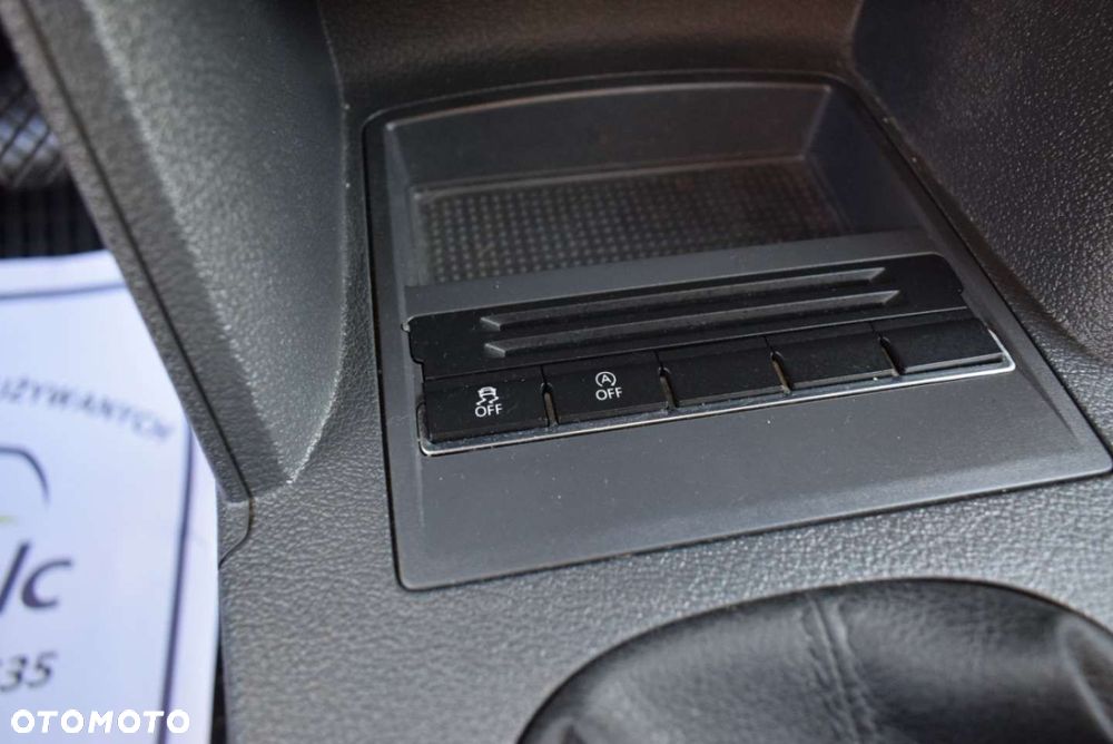 Volkswagen Touran - 31