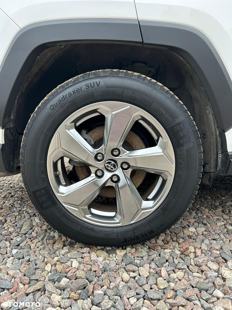 Toyota RAV4 2.5 4x4 Adventure - 24