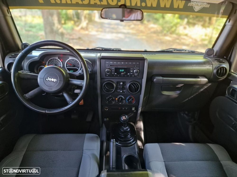 Jeep Wrangler - 13